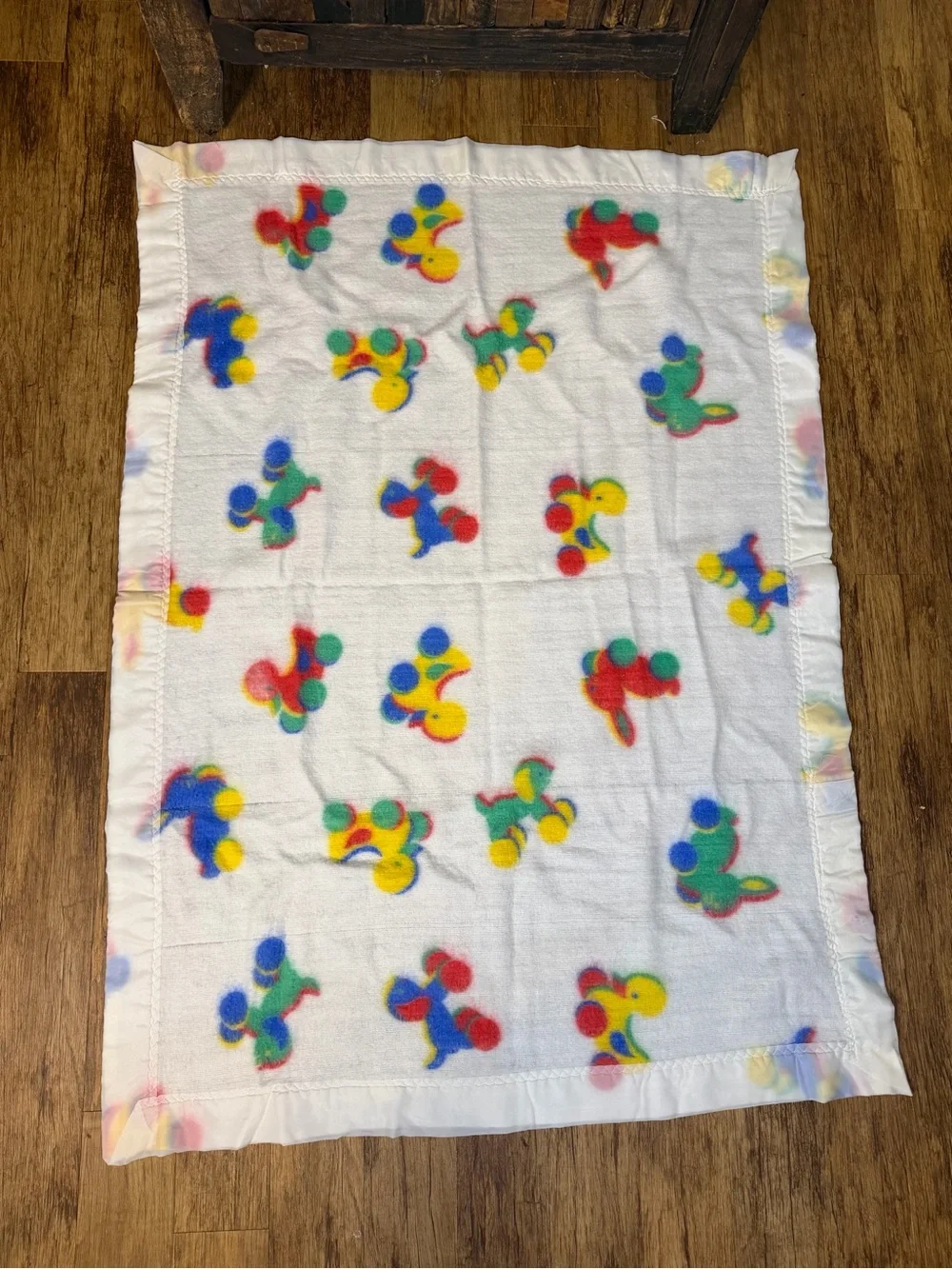 VTG Baby Blanket Acrylic Wide Satin Trim Ducks bunnies animals 35x49 USA